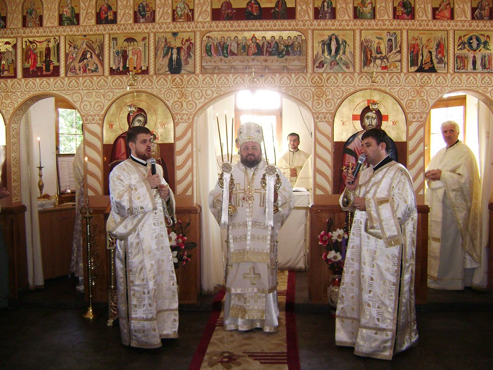 Hram la Schitul Măgureni şi la Biserica „Sfânta Teodora de la Sihla“ din Haţeg 84373