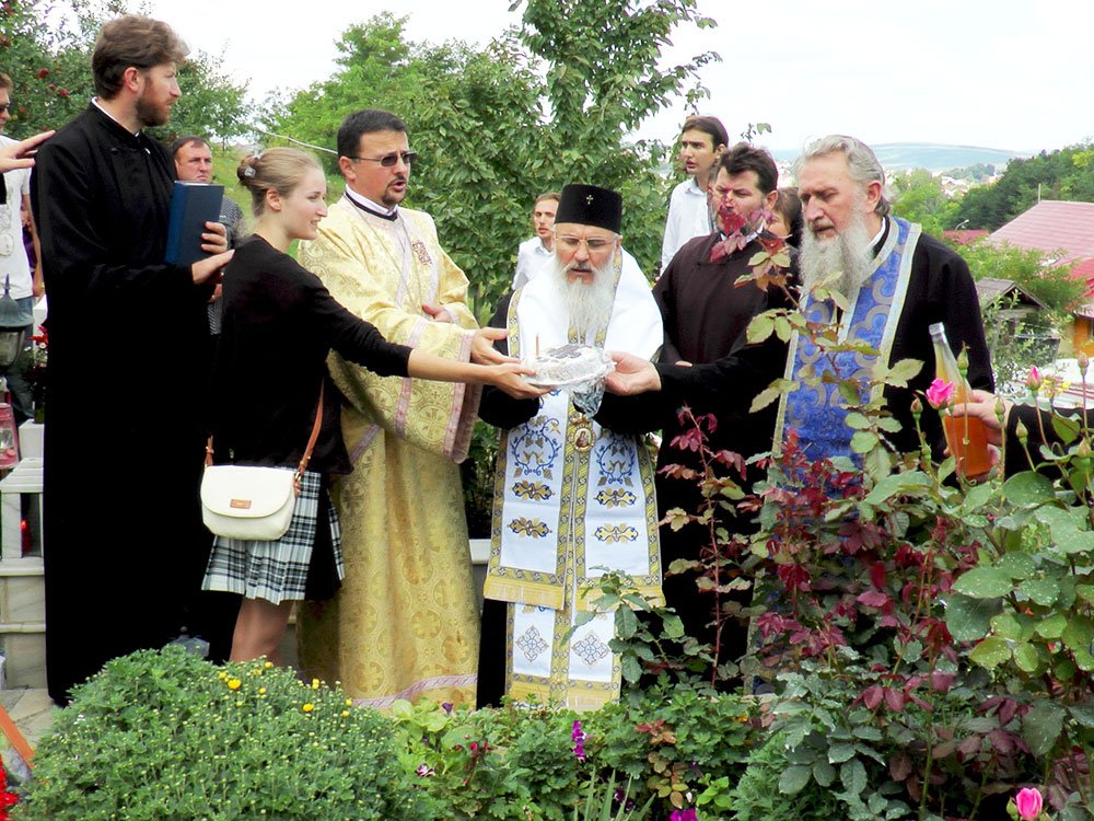 Biserica „Sfinţii Arhangheli“ din Berlin, înălţată pe jertfa părintelui Constantin Mihoc 84361