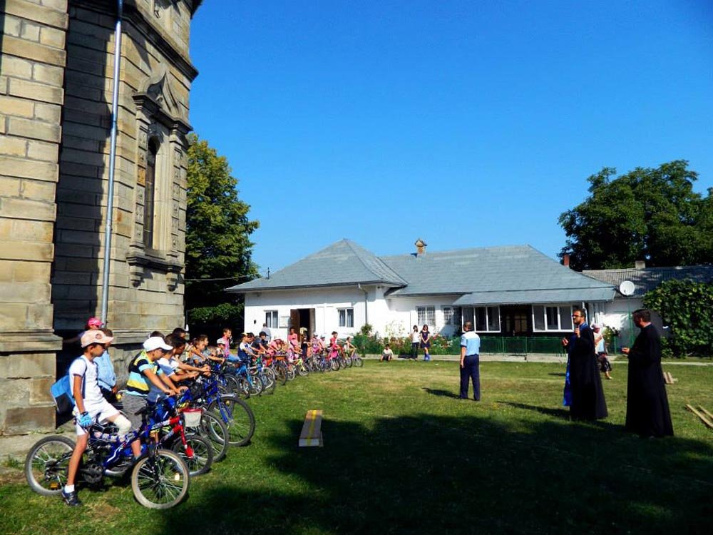 Prevenire cu tematică rutieră în parohia Cut 1 84325