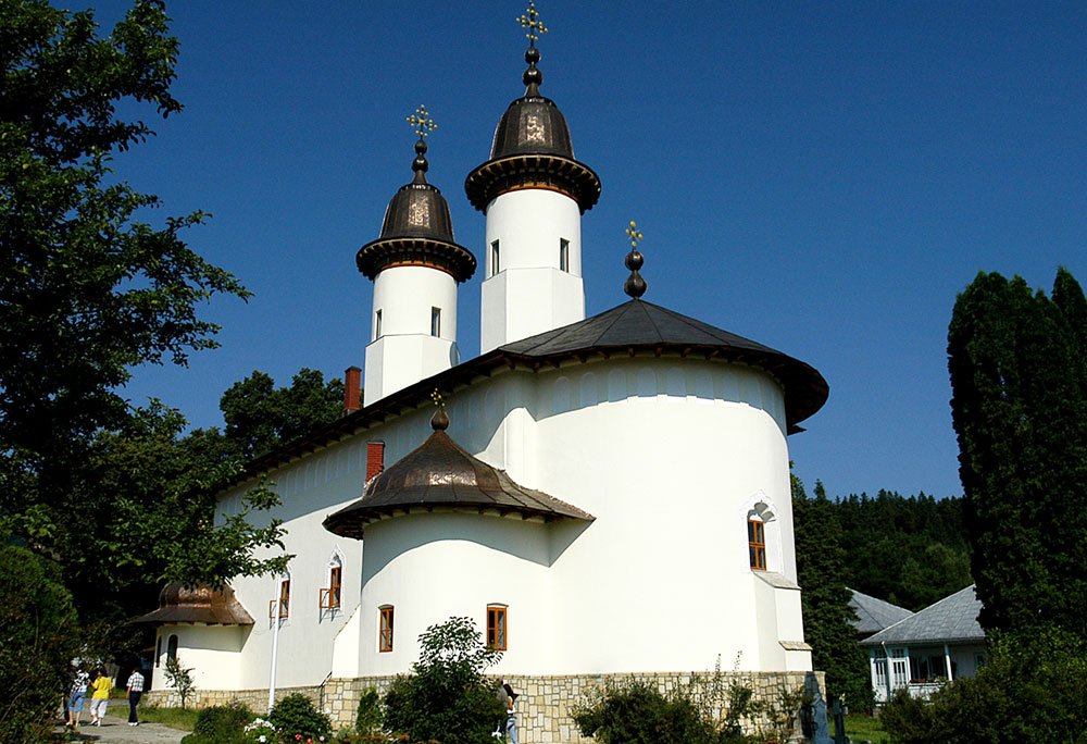 Închinare la moaştele Cuviosului Iosif de la Varatic 84286