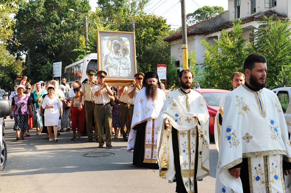 Mănăstiri din ţară închinate Maicii Domnului 84288