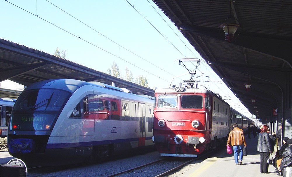 CFR anunţă modificări de tarife şi anularea unor curse 84212