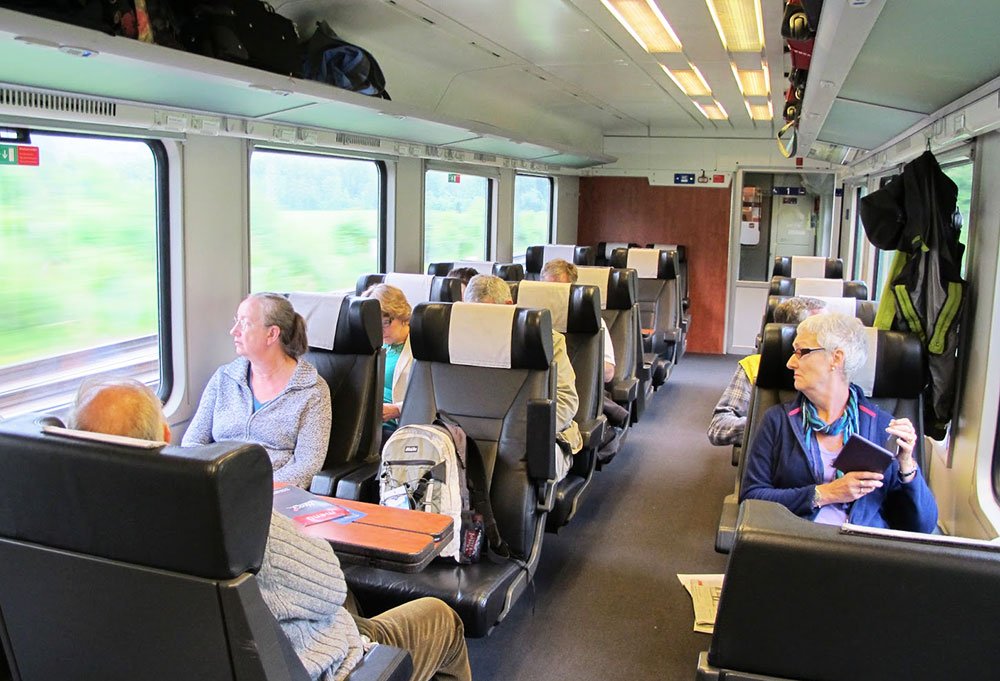 Ieşirea din poveste 84194