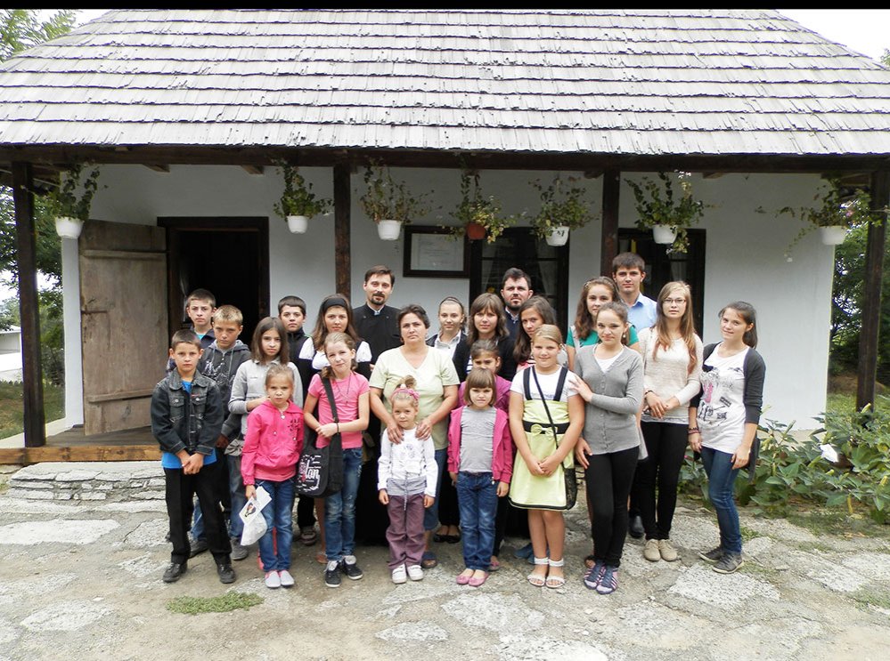 Pe urmele Sfântului Ioan Iacob Românul, la Darabani 84122