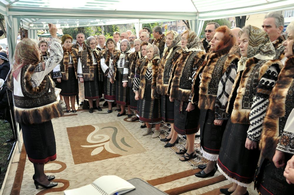 Zi istorică la catedrala oraşului Câmpulung Moldovenesc 83990