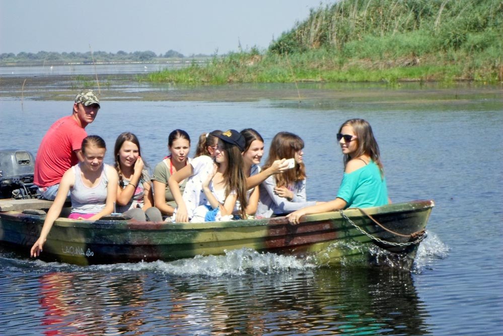 Copiii din Bordeşti au descoperit frumuseţea Deltei şi a rugăciunii împreună 83915