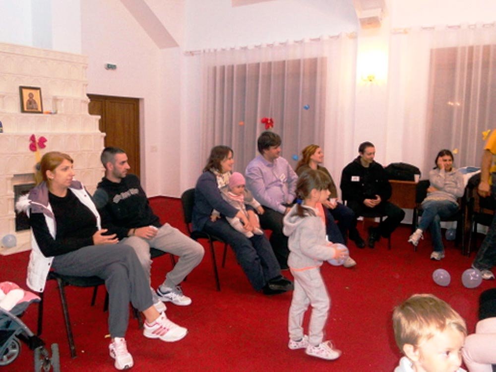 Forum dedicat cuplurilor şi familiilor 83888