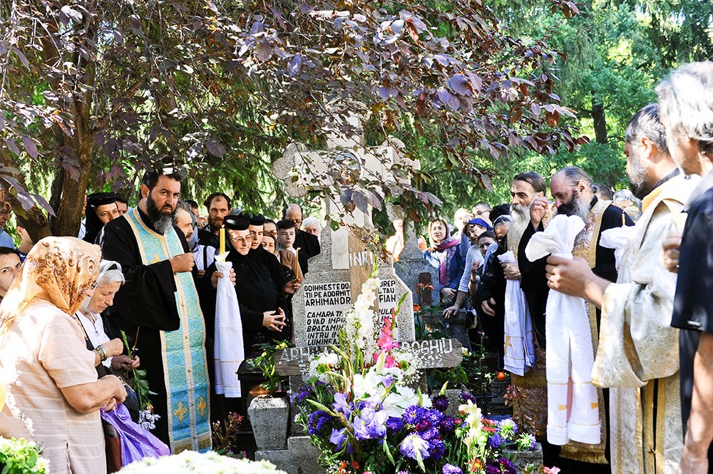 Pomenire pentru părintele Sofian Boghiu 83875