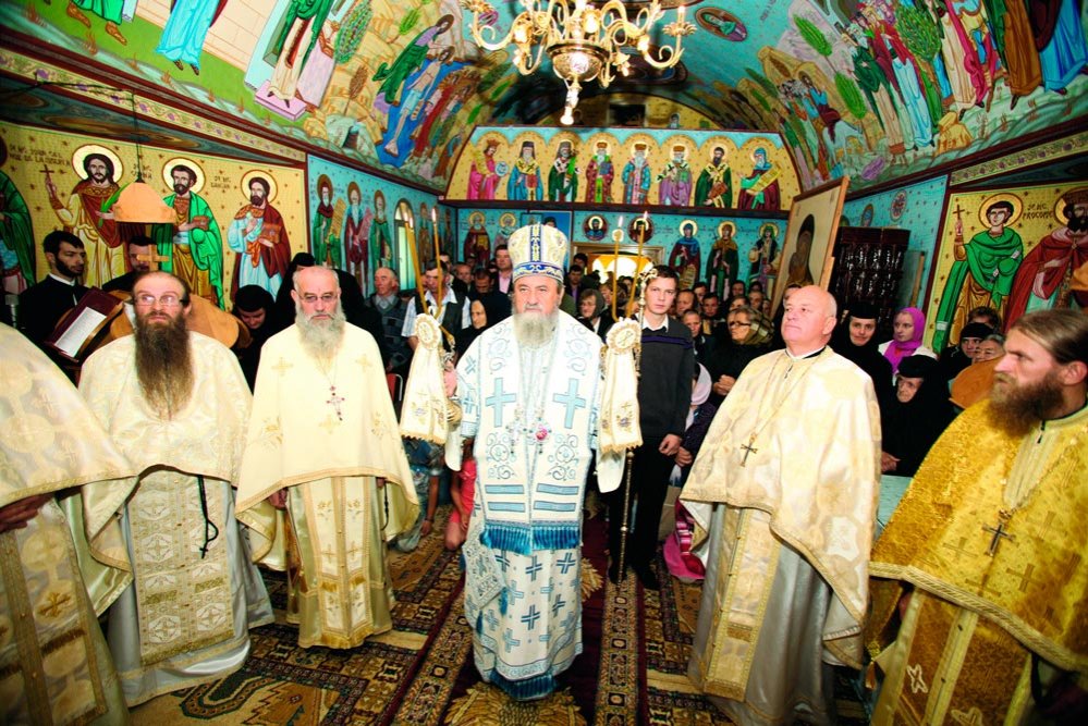 Mii de credincioşi la praznicul Naşterii Maicii Domnului 83867