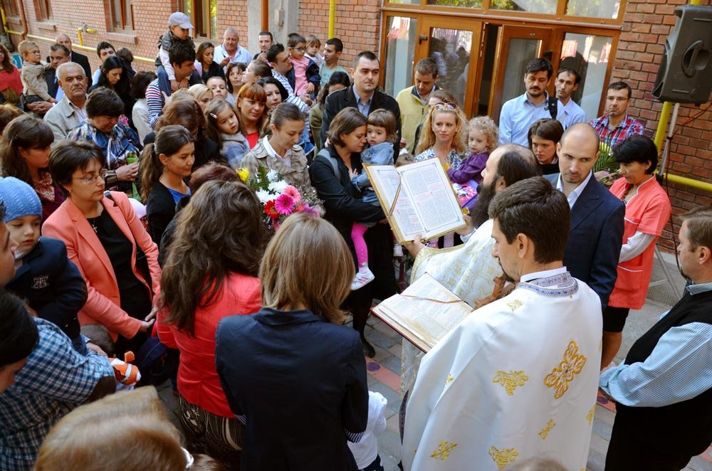 „Raportaţi-vă la copiii voştri ca la darurile lui Dumnezeu“ 83833