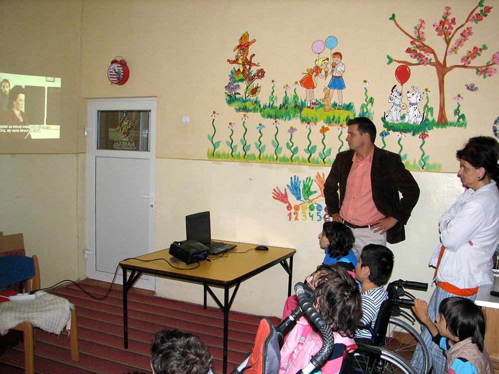 Acţiuni ale Arhiepiscopiei Sibiului pentru copiii de la „Prichindelul“ 83827