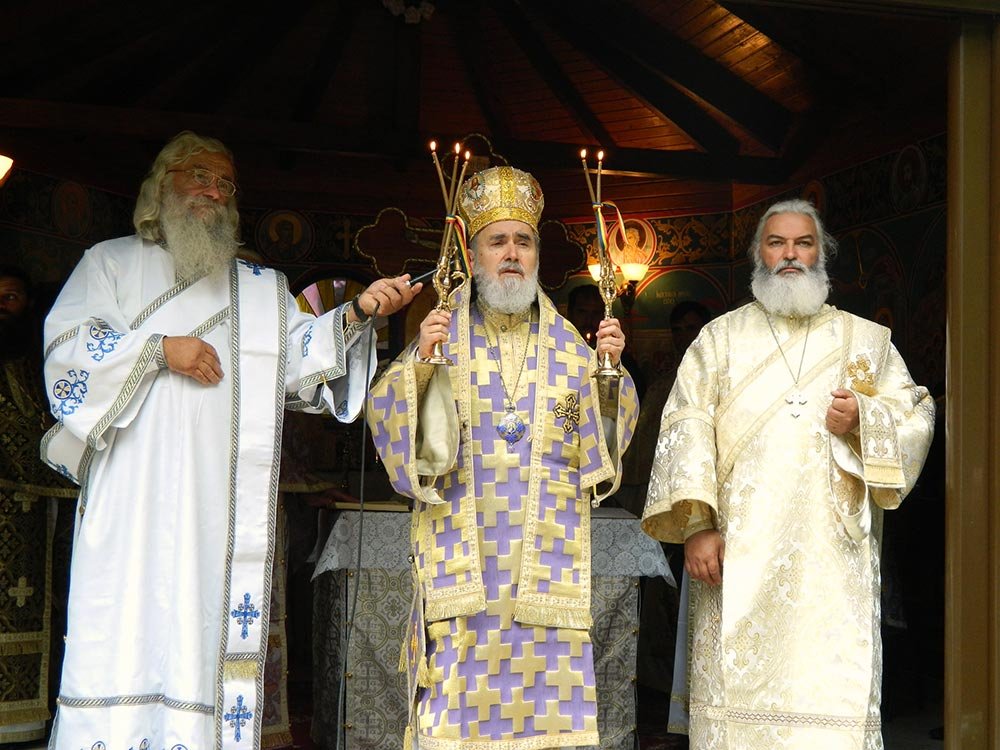 Pelerinaje şi slujiri chiriarhale bănăţene 83759