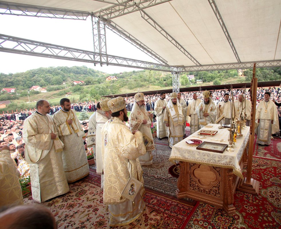 Prima vizită a Patriarhului României în Episcopia Sălajului 83745