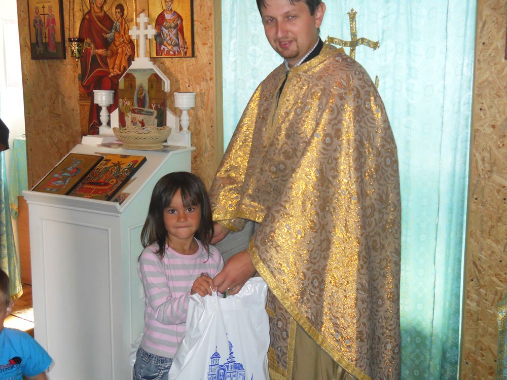 Noi acţiuni ale Centrului de Voluntariat din Eparhia Caransebeşului 83674