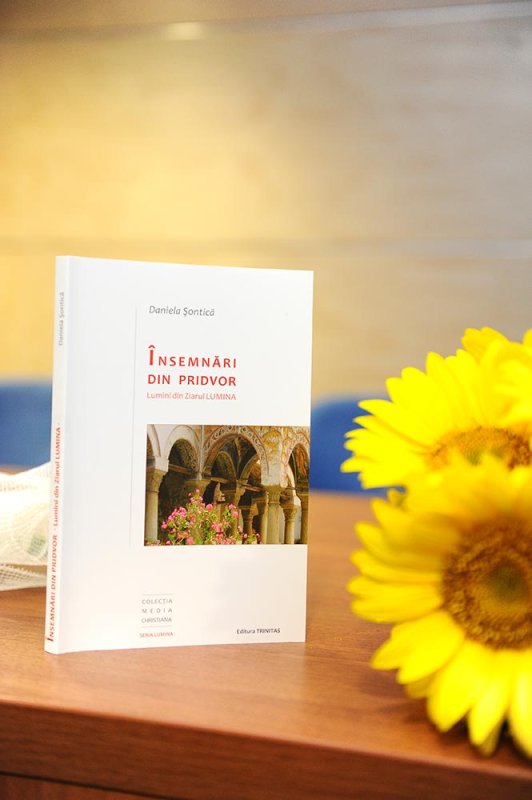 Lumea şi cerul privite din pridvor 83622