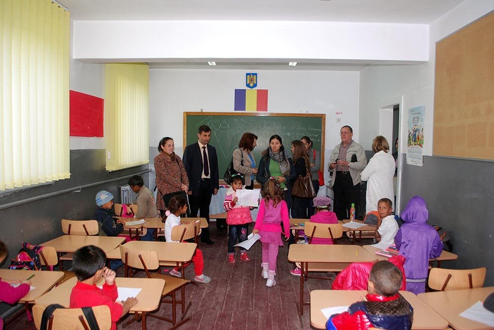 Elevii rromi, în atenţia Arhiepiscopiei Vadului, Feleacului şi Clujului 83606