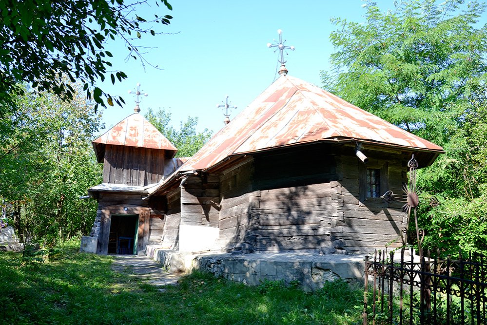 Bisericuţa „de poveste“ 83574