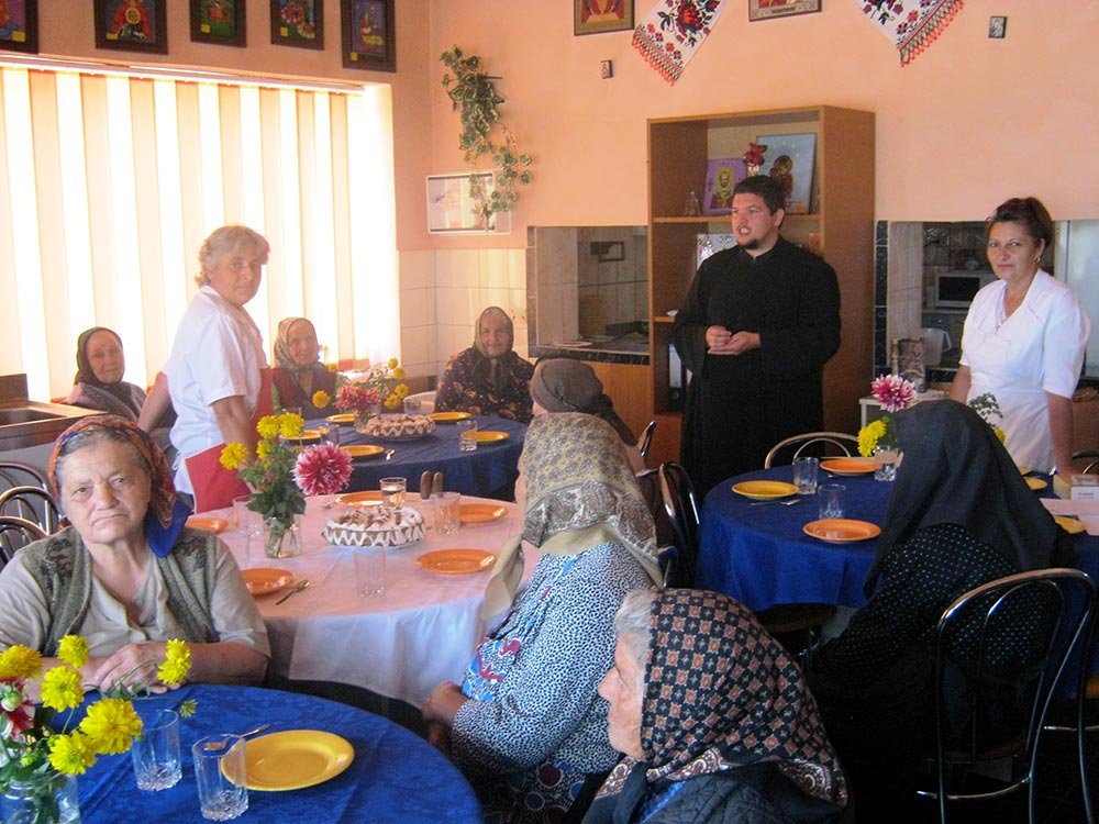 Vârstnicii din Roşia de Secaş, sărbătoriţi 83560