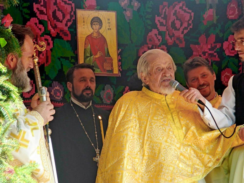 Preotul Dumitru Izvoranu, în lumea veşniciei 83546