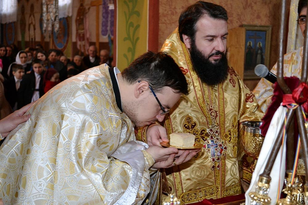 Slujire chiriarhală în duminica a XIX-a după Rusalii 83525