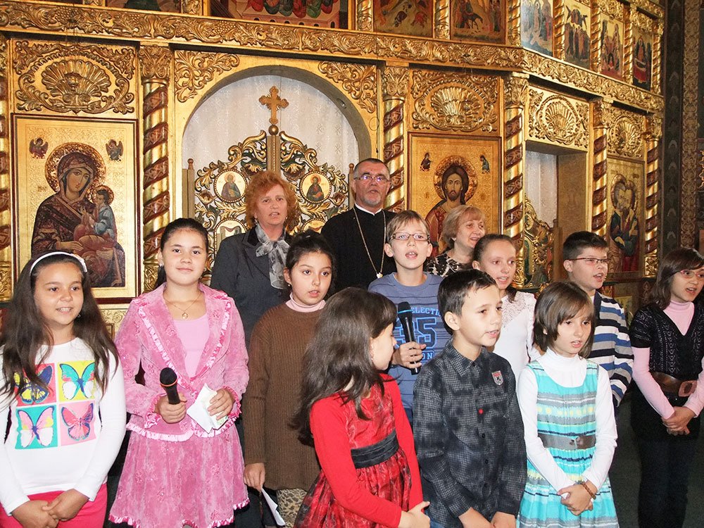 Momente de bucurie pentru vârstnicii din Reşiţa 83465