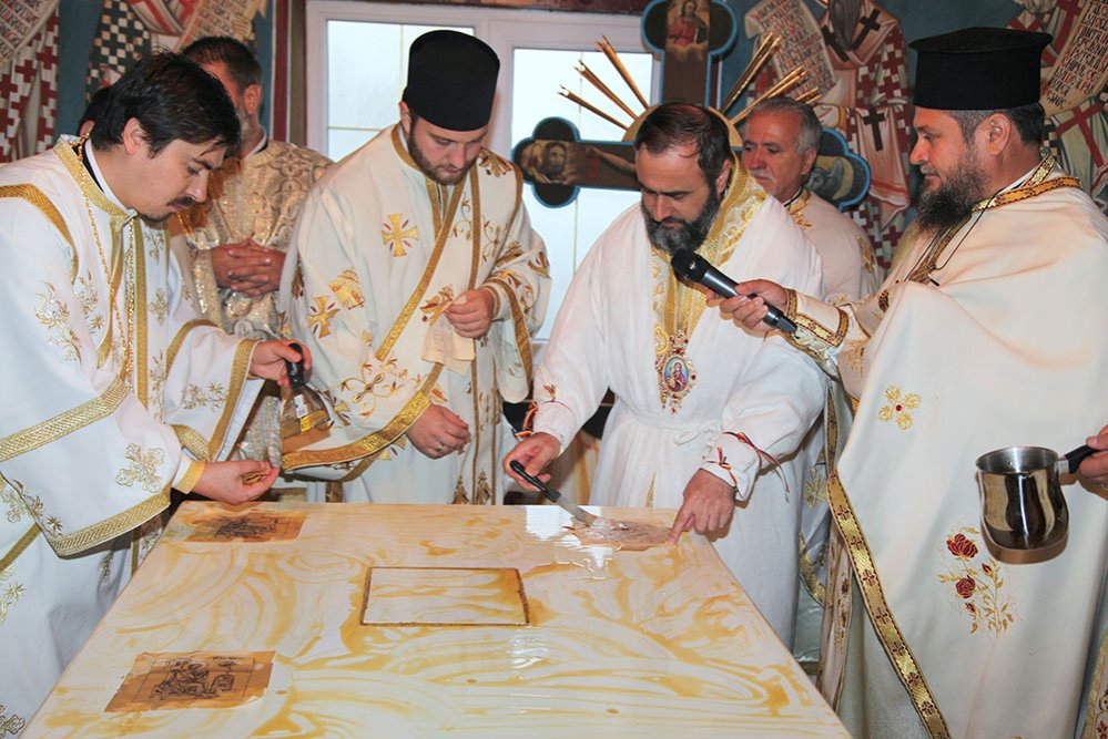 Sfinţirea paraclisului parohiei vrâncene Mihălceni 83432