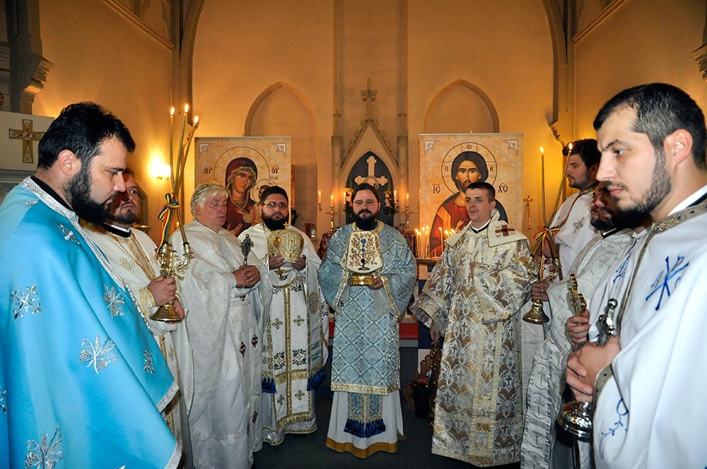 Oaspeţi din Banatul sârbesc la hramul parohiei româneşti din oraşul suedez Jönköping 83371