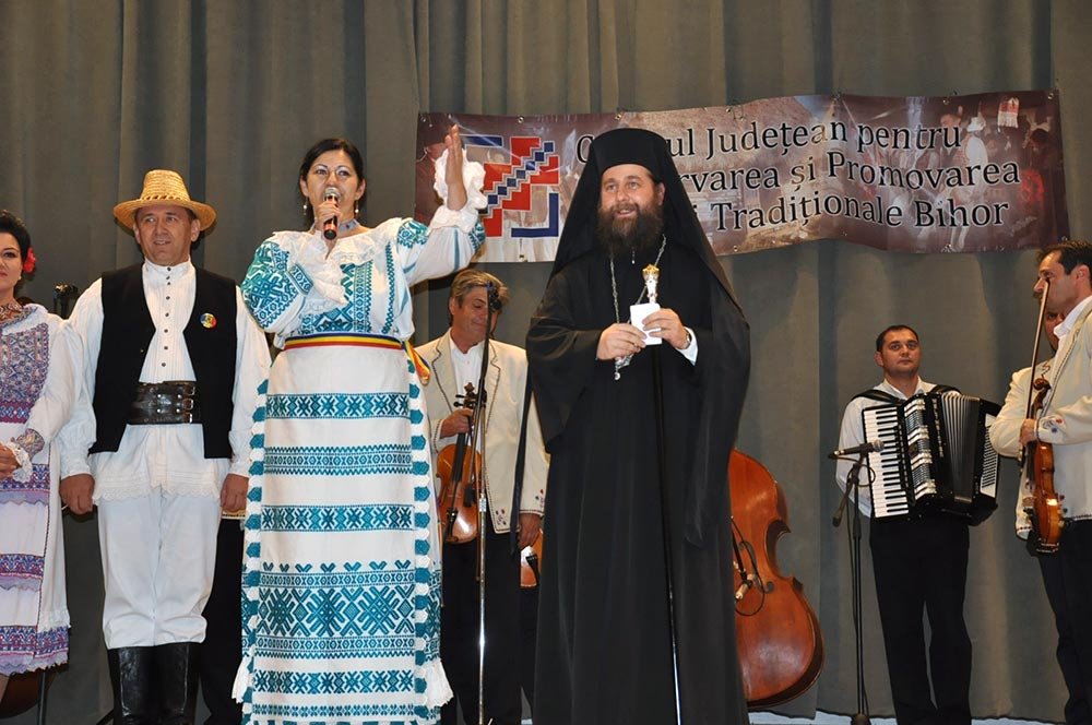 Festival de promovare a tradiţiilor populare româneşti la Gyula, Ungaria 83330