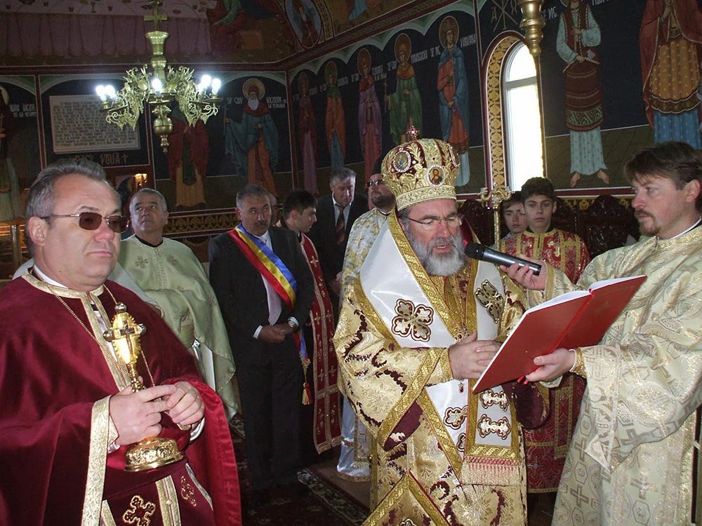 Noi porţi către ceruri în Eparhia Romanului şi Bacăului 83320