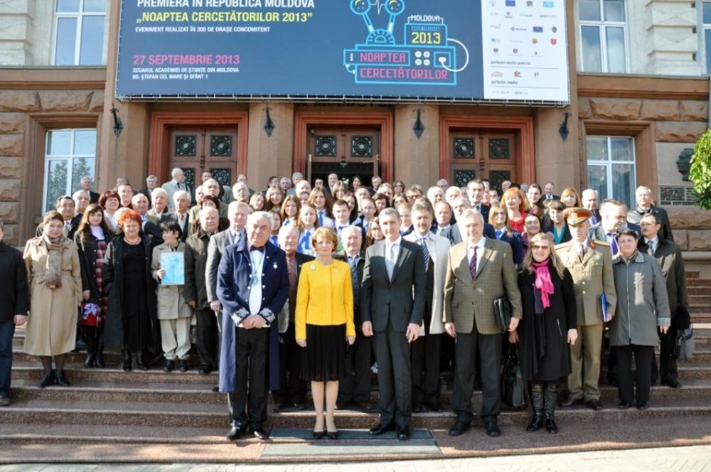 Familia regală a României, în vizită la Chişinău 83302