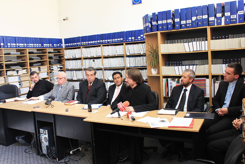 „Conexiuni şi similitudini ale diferitelor religii“ 83210