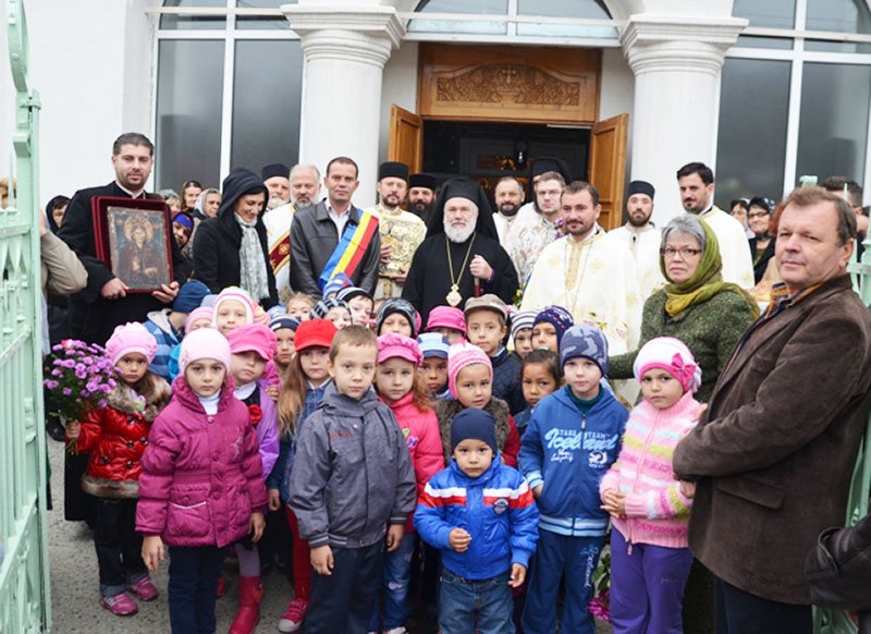 Hramul Bisericii „Cuvioasa Parascheva“ din Niculiţel 83198