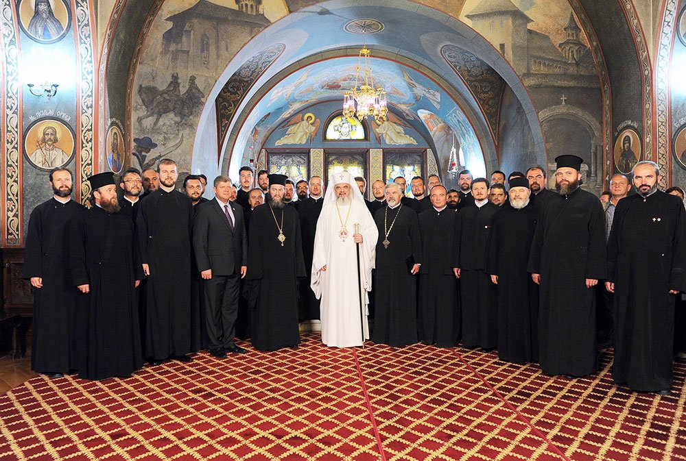 Pelerini maramureşeni primiţi de Patriarhul României 83106