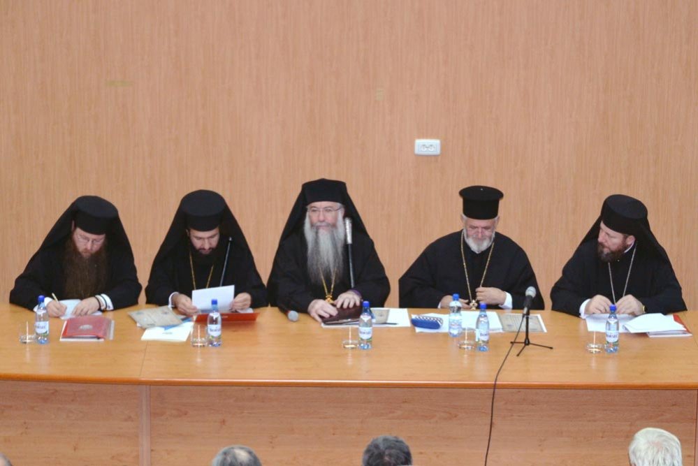 Dezbateri despre libertate şi constrângere religioasă 83097