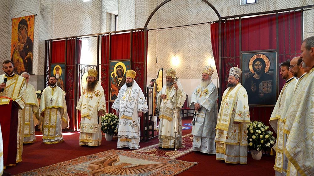 Slujiri arhiereşti şi momente aniversare în Transilvania 83072