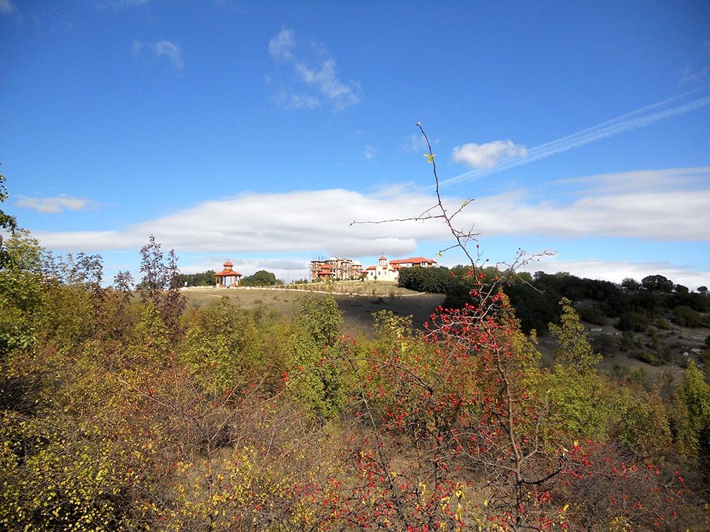 Mănăstirea din inegalabilul ţinut al Casienilor 83046