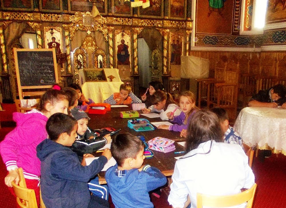Program catehetic în parohia bihoreană Bratca 83016