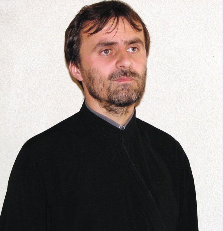 Sfinţenia - sau „adânc pe adânc cheamă“ 83031