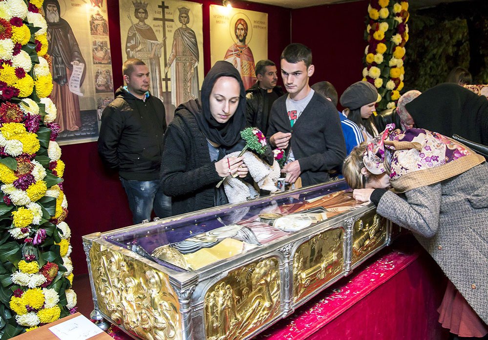 Pelerinii - la Cuviosul Dimitrie de ziua lui 82938