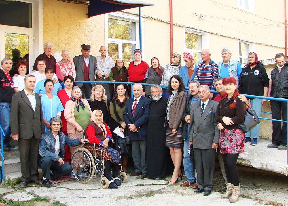 Persoanele de vârsta a treia în atenţia Bisericii, la Craiova şi Bălceşti 82902