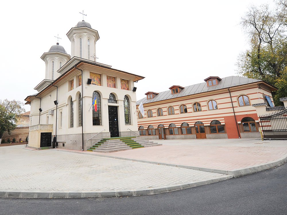 Noua biserică a Parohiei Mărcuţa va fi sfinţită mâine 82820