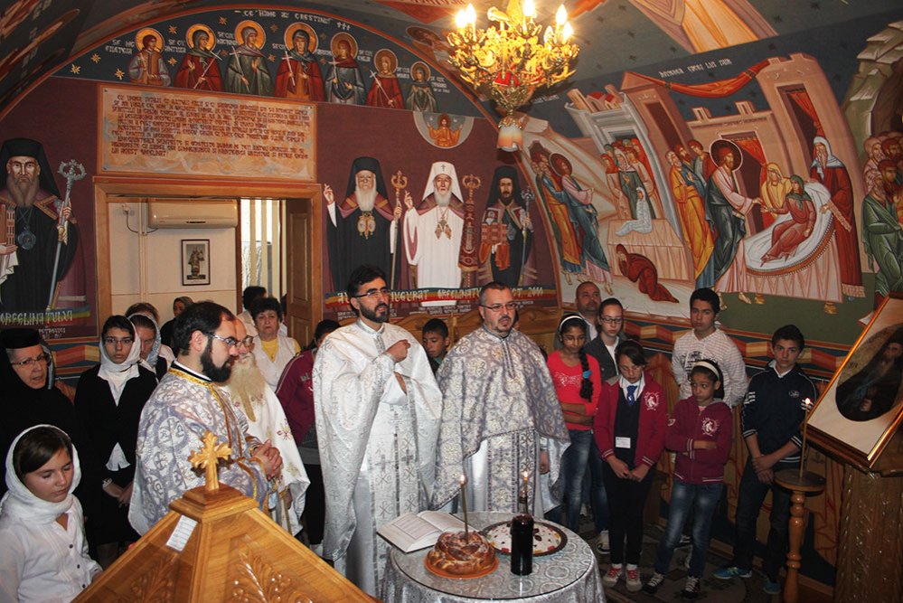 Sfinţii Cosma şi Damian, prăznuiţi la Aşezământul „Sfântul Vasile cel Mare“ din Galaţi 82815