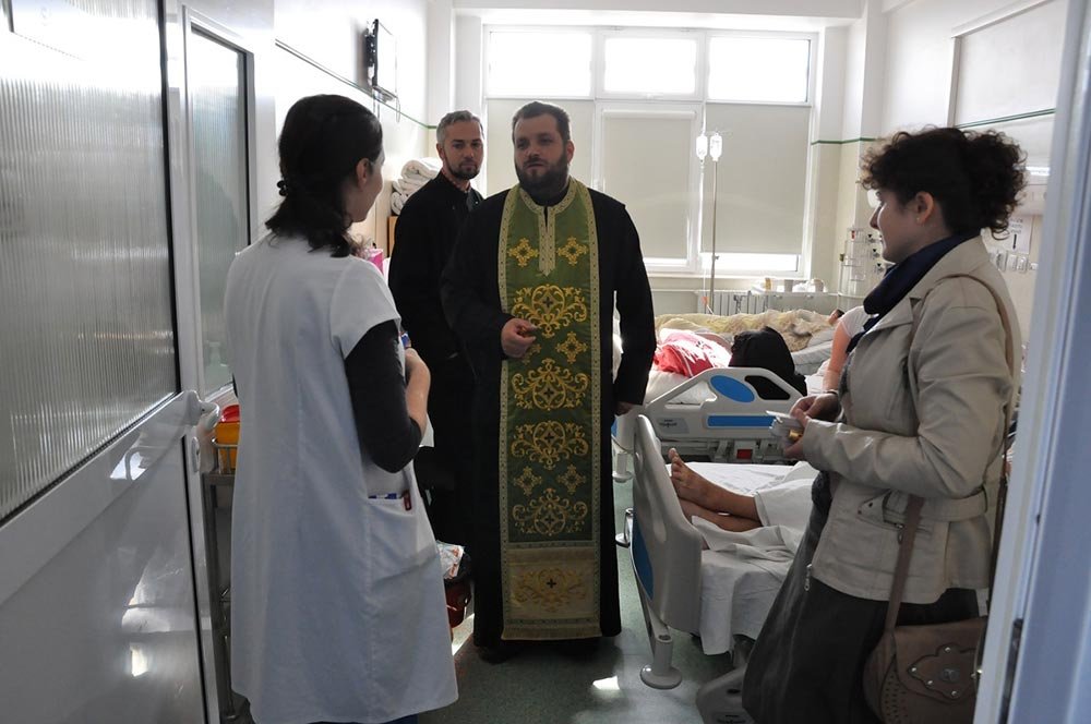 Vizite la pacienţii de la Institutul Regional de Oncologie din Iaşi 82791