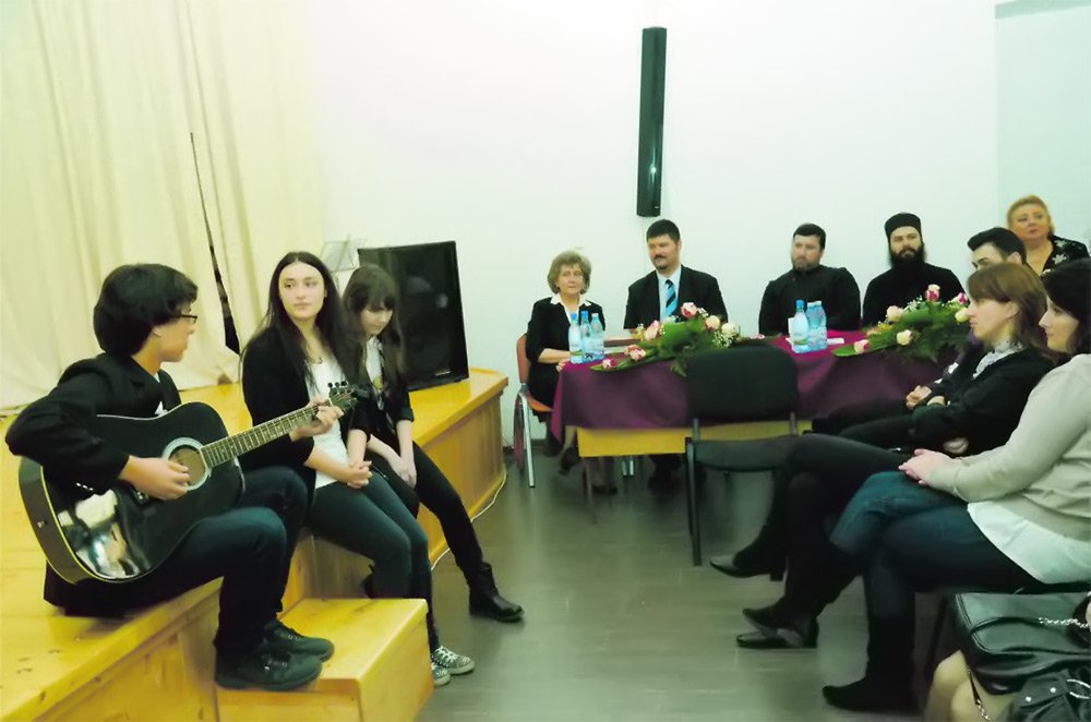 „Sănătatea lăuntrică te ajută să fii bun şi puternic în faţa oamenilor şi înaintea lui Dumnezeu“ 82712