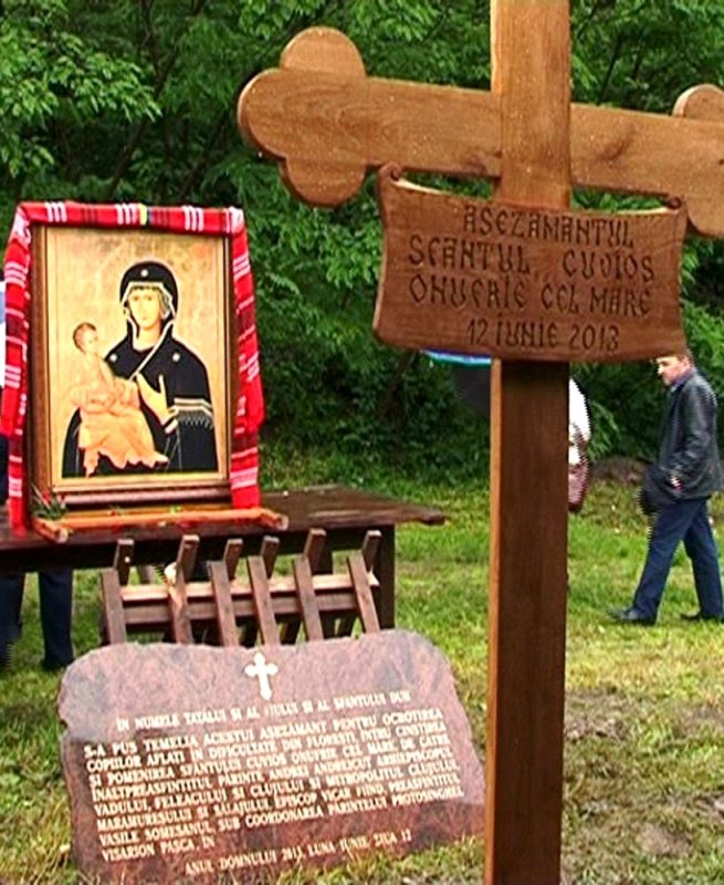 Studenţi clujeni în sprijinul copiilor aflaţi în dificultate 82725