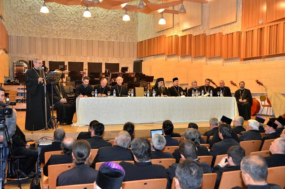 Moştenirea părintelui Dumitru Stăniloae fructificată de preoţi 82693