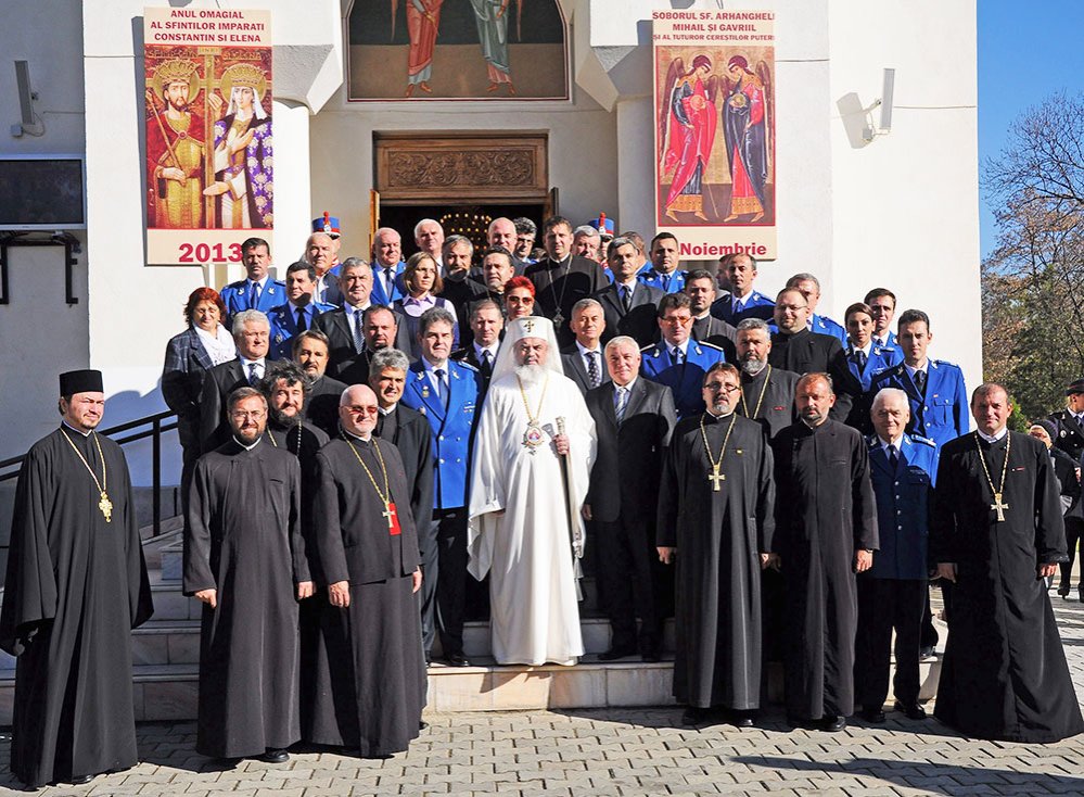 Sfinţii Arhangheli Mihail şi Gavriil, ocrotitori spirituali ai Jandarmeriei Române 82673