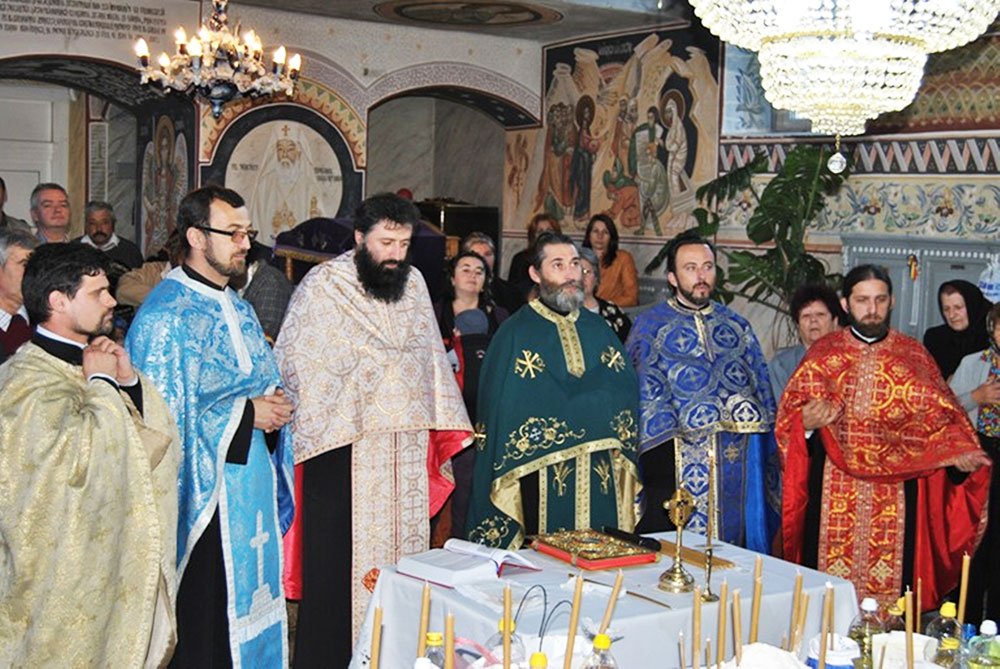 Credinţă şi cultură la Moniom 82619