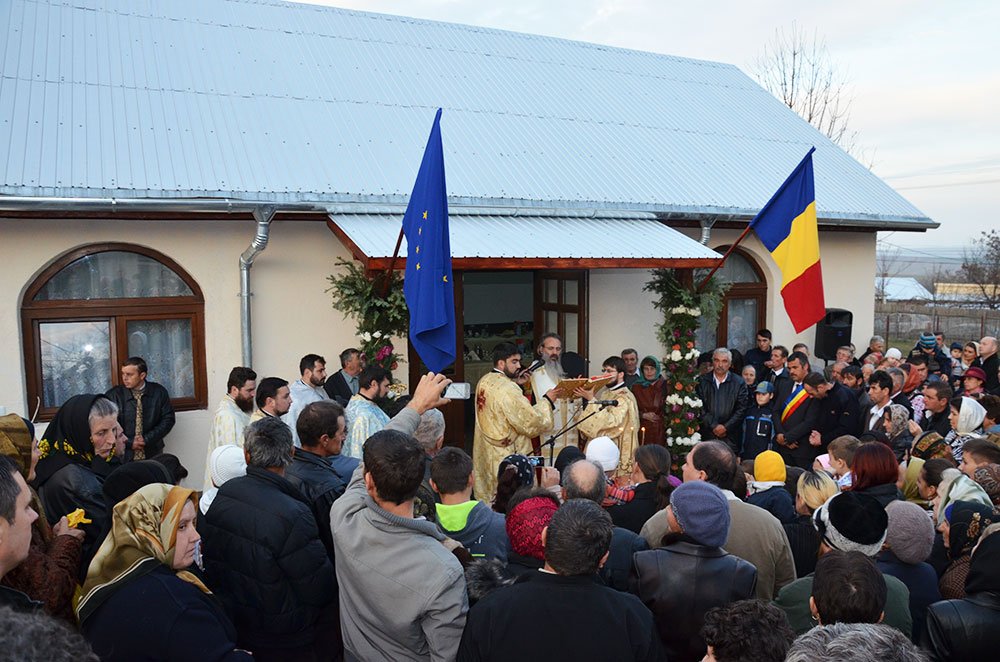 IPS Teofan a sfinţit aşezământul social-filantropic de la Negriteşti 82599