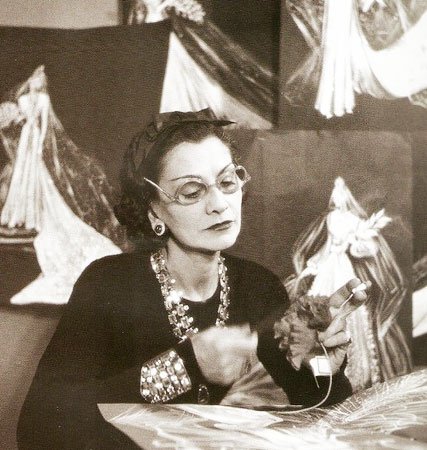 Vestimentaţia de-a lungul timpului 82488